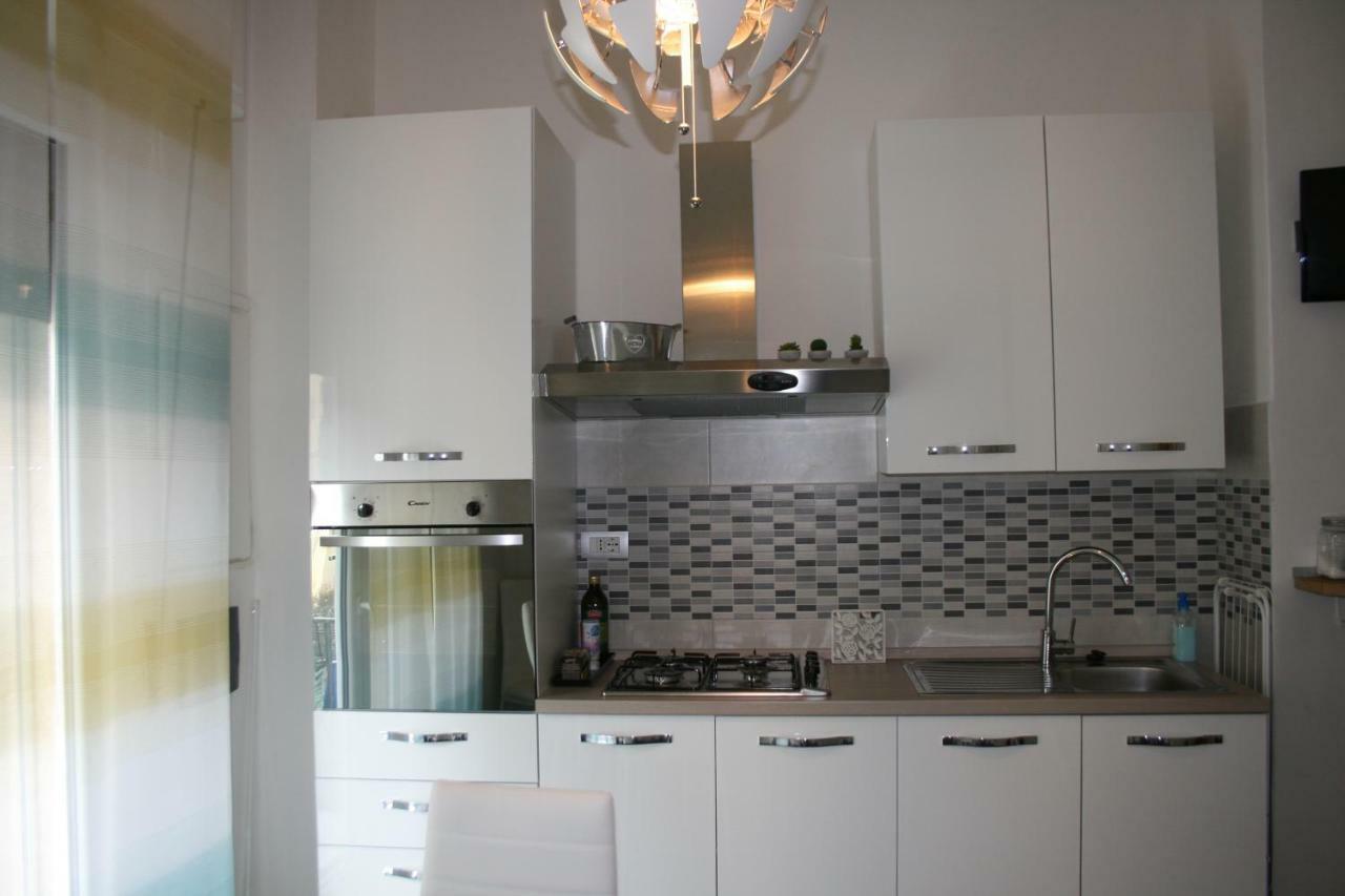 Апартаменти Ca Rossi City House Ла-Спеція Екстер'єр фото